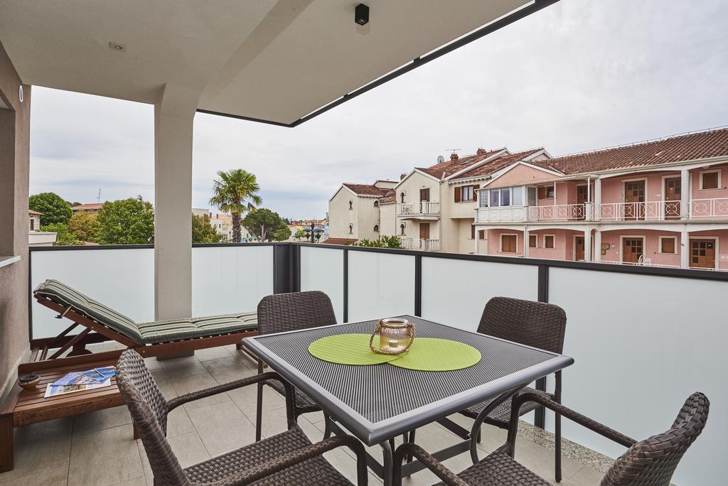 Apartments Tre Perle Umag Exteriör bild