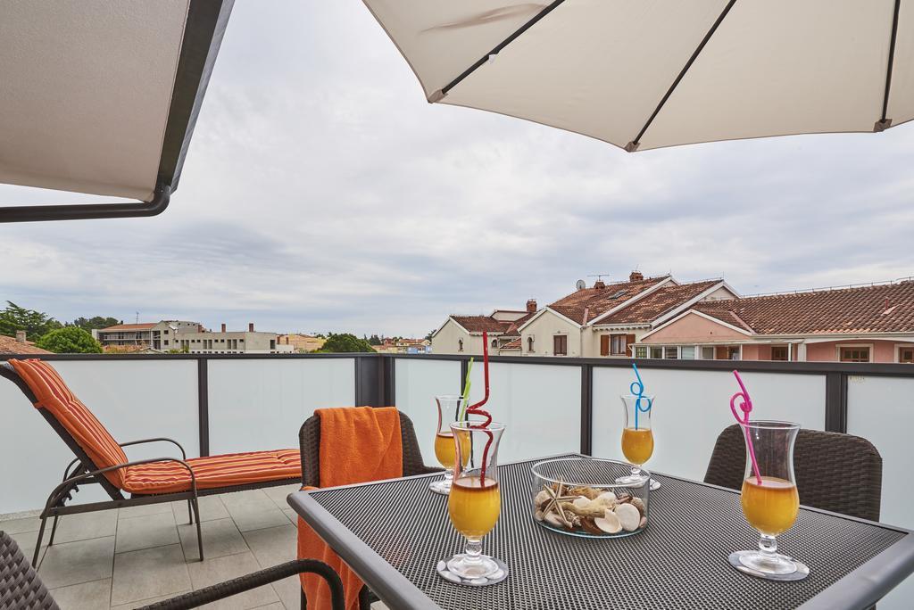 Apartments Tre Perle Umag Exteriör bild